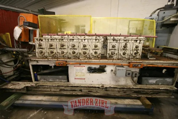 Rafter Equipment 10 Stand Lockformer