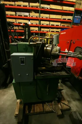 Oliver Model 600 Tool Grinder with Auto Feed, 9" Chuck