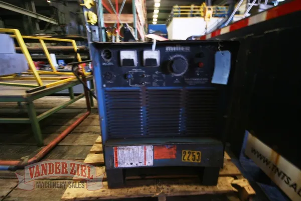 Miller Deltaweld 450 Welder