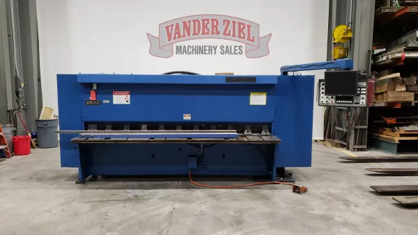 Cincinnati 10’ x ¼” Hydraulic Shear, Model 2500HS x 10