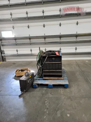 Miller Deltaweld 302 Welder