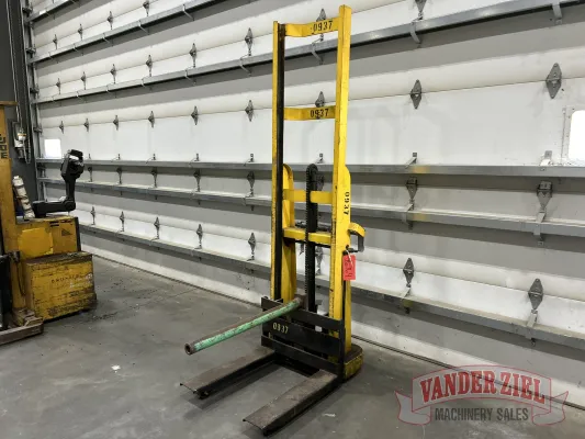 Big-Joe 1000LB Hydraulic Stacker, Model 2178