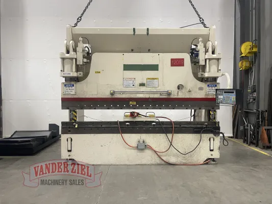 Cincinnati 12' x 230 Ton Press Brake, Model 230FMx10