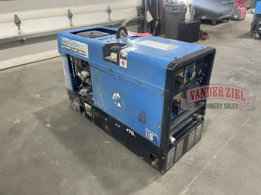Miller Bobcat 225NT Welder Generator 11,000 Watts